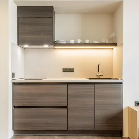 Urban Touch * Salonic